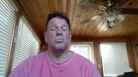 Snapshot of hardsweetandsticky chatting on December 9, 2024, 9:16 pm HSS online show from December 9, 2024, 9:16 pm