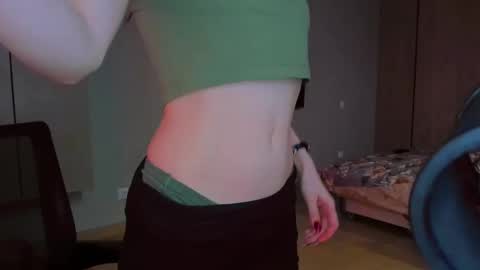 Snapshot of haribo_asmr chatting on February 25, 2025, 12:03 pm Miss Hari online show from February 25, 2025, 12:03 pm