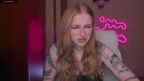 Julia online show from December 2, 2024, 5:26 am