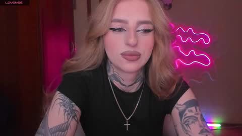 Julia online show from December 14, 2024, 5:40 am