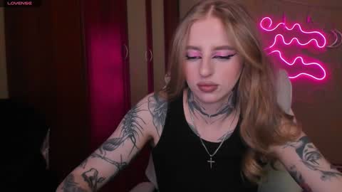 Julia online show from January 19, 2025, 5:05 am