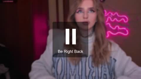 Julia online show from March 5, 2025, 5:18 am