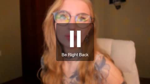 Julia online show from November 15, 2025, 5:49 am