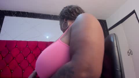 Snapshot of harleyevaans chatting on January 8, 2025, 12:05 pm Harley Evaans online show from January 8, 2025, 12:05 pm