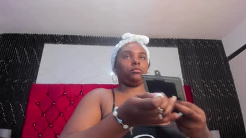 Snapshot of harleyevaans chatting on January 21, 2025, 12:07 pm Harley Evaans online show from January 21, 2025, 12:07 pm