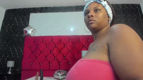 Snapshot of harleyevaans chatting on February 18, 2025, 12:06 pm Harley Evaans online show from February 18, 2025, 12:06 pm