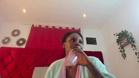 Snapshot of harleyevaans chatting on March 8, 2025, 12:09 pm Harley Evaans online show from March 8, 2025, 12:09 pm