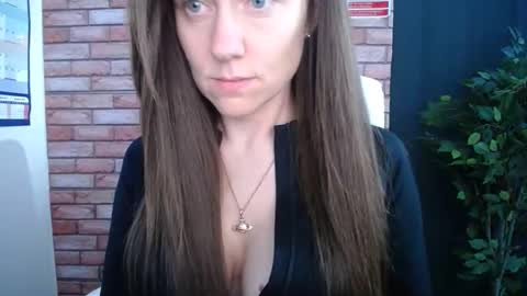 harleyrebz online show from December 17, 2025, 9:59 am