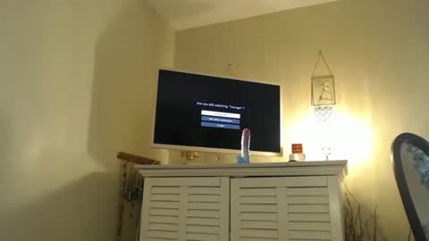 Snapshot of harmony_rose_xoxo chatting on February 13, 2025, 9:27 pm Harmony online show from February 13, 2025, 9:27 pm