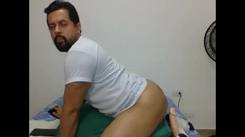 Snapshot of harry_goldenmillerx10fun chatting on December 7, 2024, 8:38 pm  Harry    online show from December 7, 2024, 8:38 pm