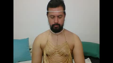 Snapshot of harry_goldenmillerx10fun chatting on February 6, 2025, 3:41 pm  Harry    online show from February 6, 2025, 3:41 pm