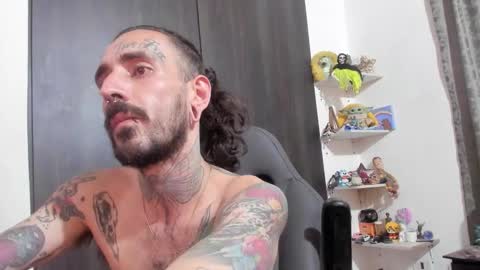 Snapshot of harry_reems_ chatting on November 6, 2025, 4:46 am OMAR online show from November 6, 2025, 4:46 am