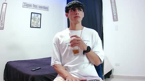 harry thomson online show from November 18, 2025, 9:36 am