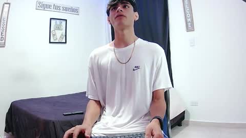 harry thomson online show from November 29, 2025, 11:52 pm