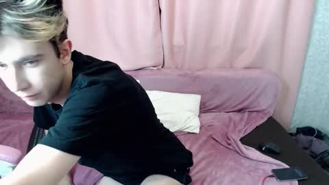 Snapshot of harvey_foster chatting on October 31, 2025, 8:54 pm harvey_foster online show from October 31, 2025, 8:54 pm