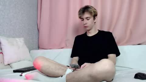 Snapshot of harvey_foster chatting on December 3, 2025, 7:38 am harvey_foster online show from December 3, 2025, 7:38 am