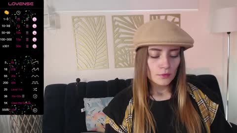 Snapshot of hat_girl chatting on January 21, 2025, 10:08 pm Nicole online show from January 21, 2025, 10:08 pm