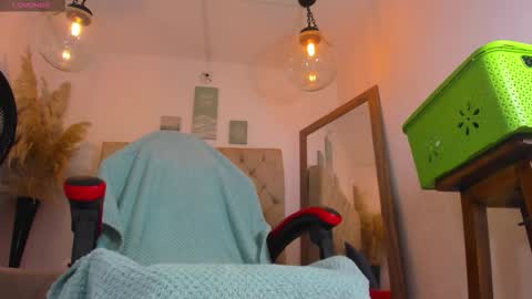 HATHOR OLD online show from November 26, 2025, 12:55 am