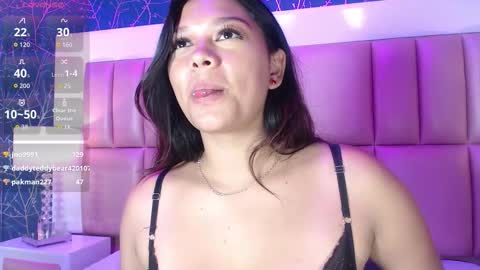 Snapshot of hatsajones chatting on November 2, 2025, 3:47 pm hatsajones online show from November 2, 2025, 3:47 pm