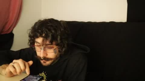 Snapshot of hatsumotokyoto chatting on January 28, 2025, 12:47 am More content   2   online show from January 28, 2025, 12:47 am