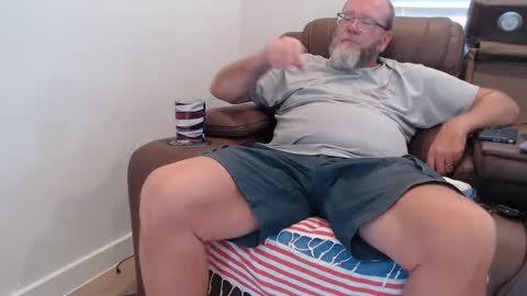 Snapshot of havebeardwilltravel3250 chatting on September 24, 2025, 9:29 pm havebeardwilltravel3250 online show from September 24, 2025, 9:29 pm