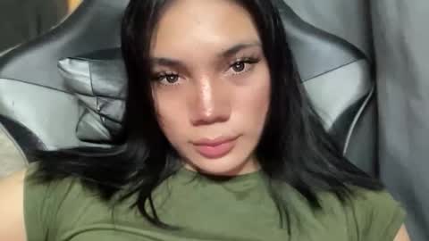 LALA A online show from November 10, 2025, 2:32 am