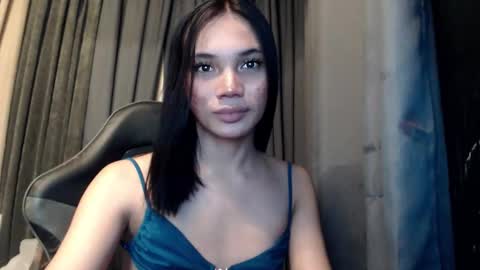 LALA A online show from November 16, 2025, 4:51 am