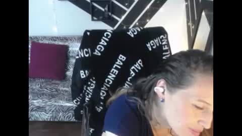 hayley miller online show from February 14, 2025, 8:21 am