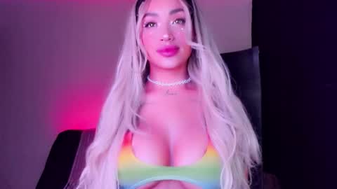 Marie online show from October 4, 2025, 12:52 am