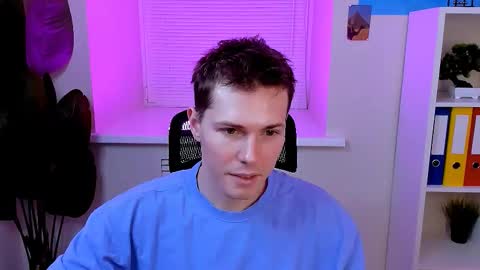 Snapshot of hector_spector chatting on December 4, 2025, 10:46 am Hector online show from December 4, 2025, 10:46 am