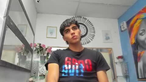 Snapshot of heiker_ chatting on March 2, 2025, 5:54 am heiker_ online show from March 2, 2025, 5:54 am
