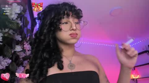 Snapshot of heka_prudence chatting on February 28, 2025, 3:26 am Heka Prudence online show from February 28, 2025, 3:26 am
