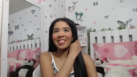 Snapshot of hela_sexy_xx chatting on February 16, 2025, 6:21 am hella online show from February 16, 2025, 6:21 am