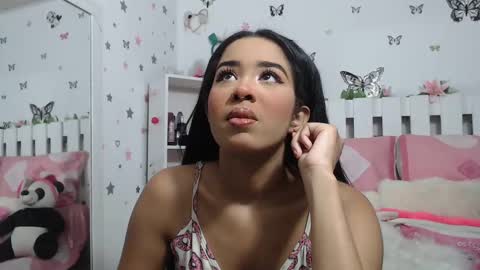 Snapshot of hela_sexy_xx chatting on February 18, 2025, 4:26 am hella online show from February 18, 2025, 4:26 am