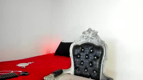 Snapshot of hela_wet chatting on November 5, 2025, 11:16 pm Hela Independent model online show from November 5, 2025, 11:16 pm