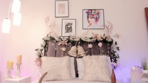 Helen  online show from December 13, 2024, 5:00 pm