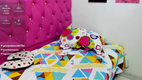 Helen online show from March 7, 2025, 9:06 pm