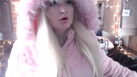 Helena Hope online show from January 14, 2025, 8:04 pm