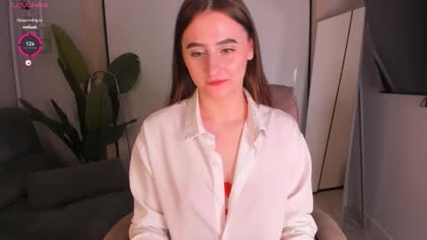 Snapshot of helena_lorente chatting on November 6, 2025, 4:30 pm Helen online show from November 6, 2025, 4:30 pm