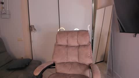 Snapshot of helena_lorente chatting on November 21, 2025, 3:54 pm Helen online show from November 21, 2025, 3:54 pm