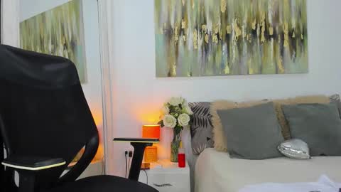 Snapshot of helena_santos01 chatting on September 10, 2025, 11:43 am Helena Santos online show from September 10, 2025, 11:43 am