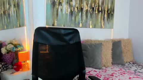 Snapshot of helena_santos01 chatting on October 22, 2025, 11:21 am Helena Santos online show from October 22, 2025, 11:21 am