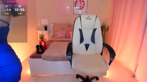 Snapshot of helenaregal chatting on November 28, 2025, 1:58 pm Helena online show from November 28, 2025, 1:58 pm