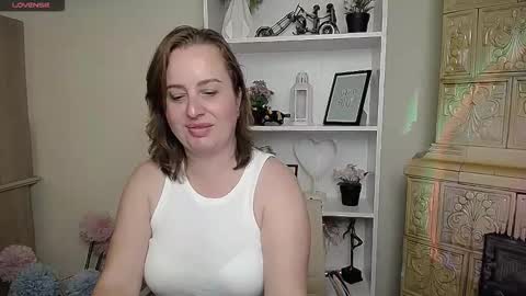 Helen online show from October 8, 2025, 6:44 am