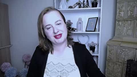 Helen online show from October 11, 2025, 6:56 am