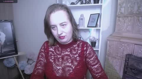 Helen online show from November 5, 2025, 7:41 am