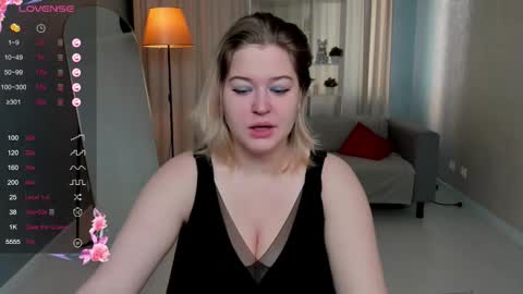 Snapshot of helenhartt chatting on October 20, 2025, 1:39 am helenhartt online show from October 20, 2025, 1:39 am