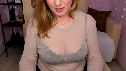 Snapshot of helens_lov chatting on January 16, 2025, 6:03 am Helen online show from January 16, 2025, 6:03 am