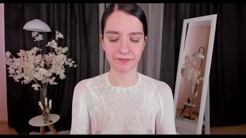 Helen online show from February 3, 2025, 6:34 am