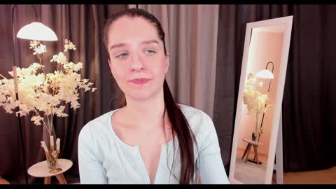 Helen online show from February 6, 2025, 5:57 am